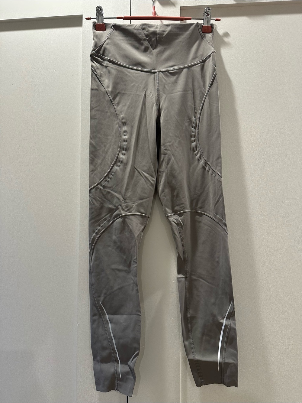 Women’s Grey Lululemon Leggings Size 4